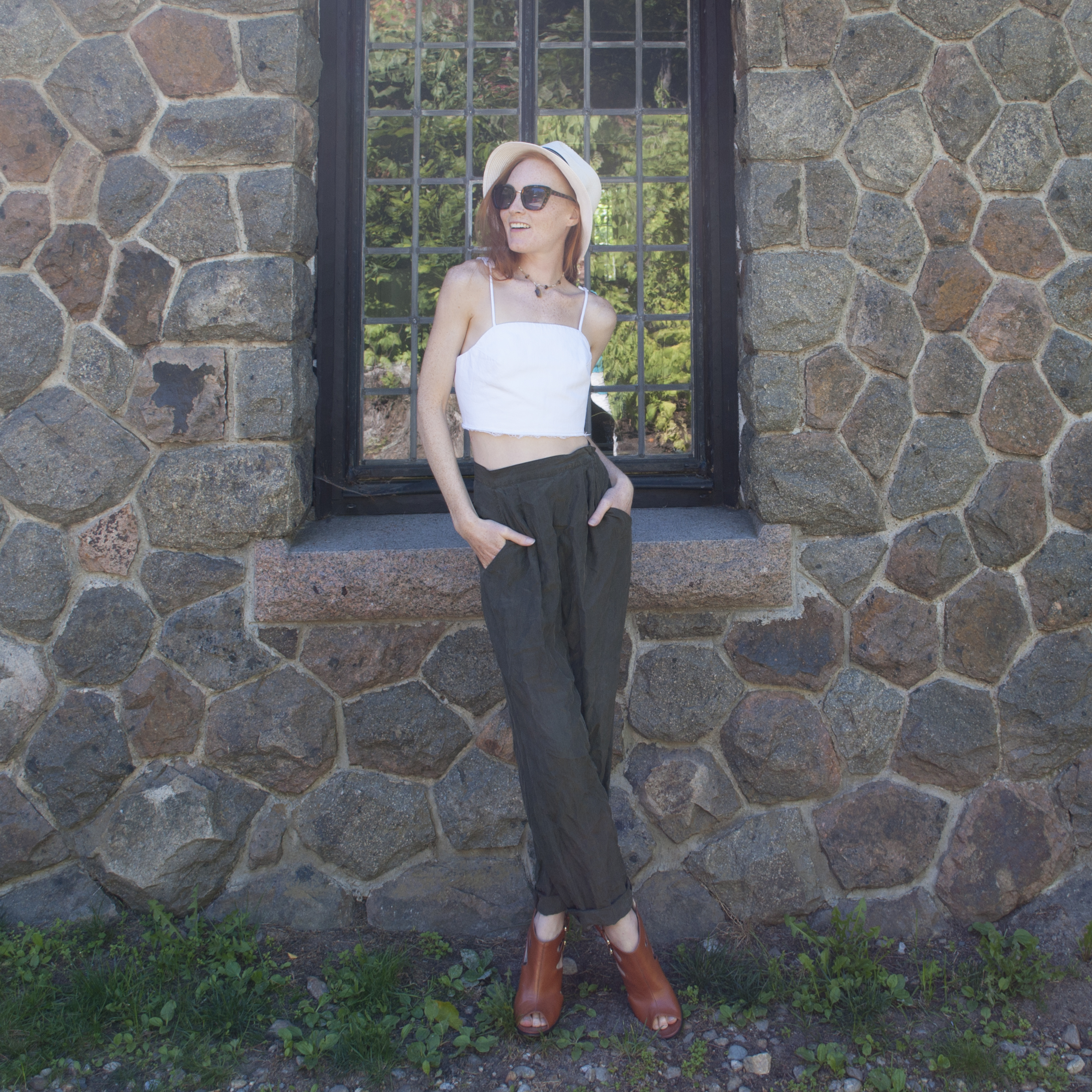 fashion blogger wearing zara crop top and high waist silk pants
