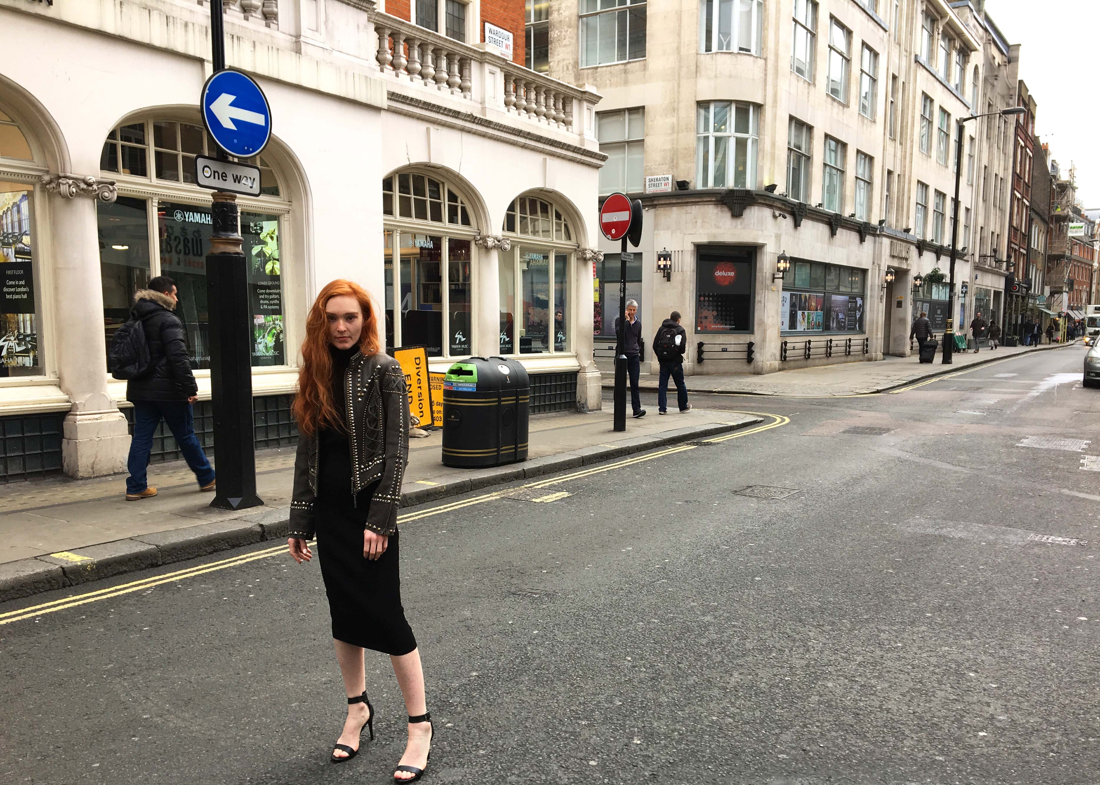 fashion blogger at London Fashion Week