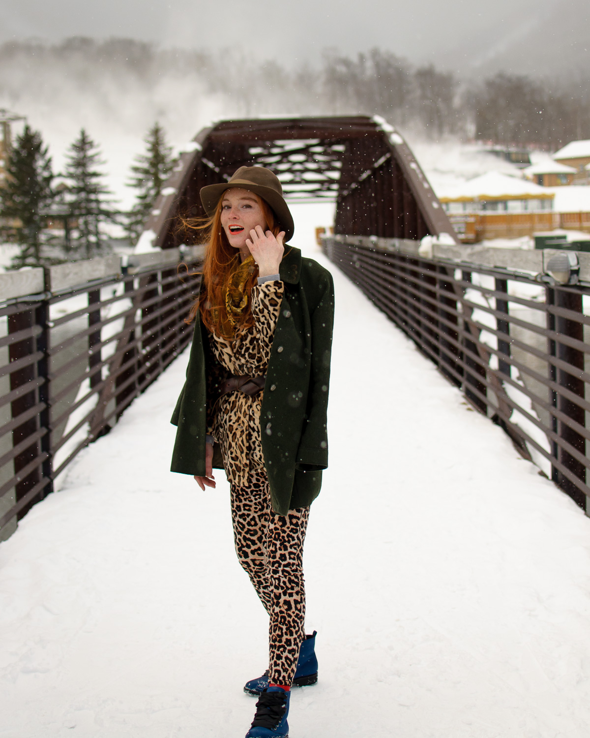 blogger Mary O'Neill wering leopard at Killington Vermont